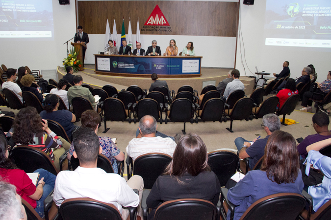 NOTICIA01_xii_seminario_abrampaEric_Bezerra_IMG_7557.jpg